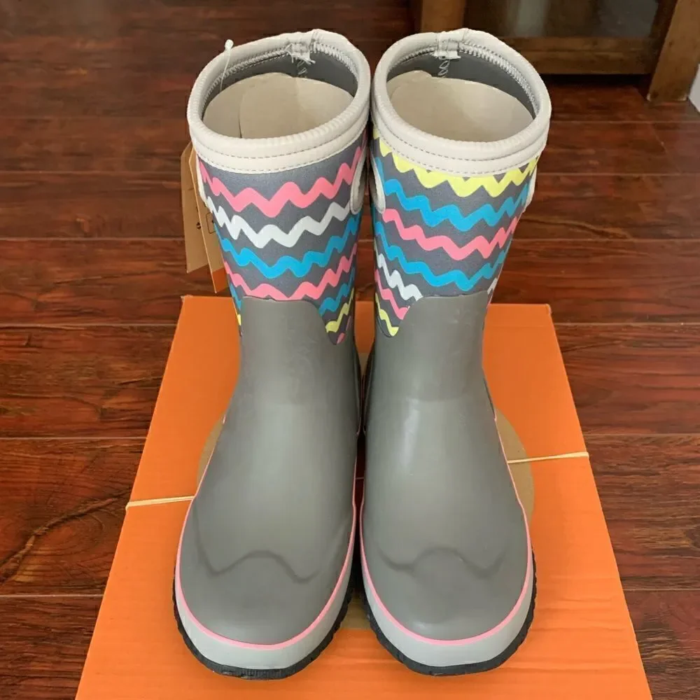 Bogs Youth crasp waterproof pull on rain boot size 6, NIB